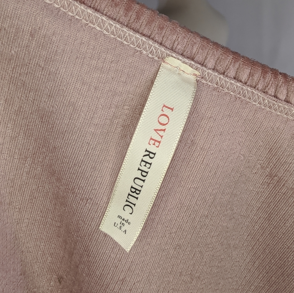 Pink Top - Picture 7 of 7